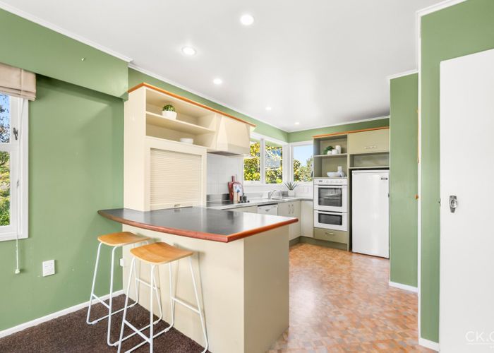 at 10 Cedar Street, Maungaraki, Lower Hutt, Wellington
