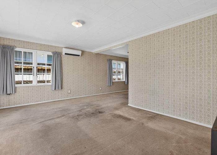  at 8A Kukupa Grove, Heretaunga, Upper Hutt, Wellington