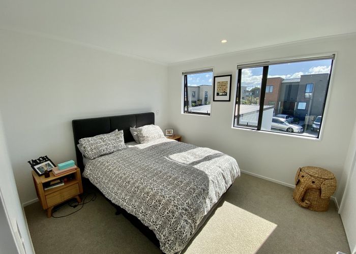  at 17 Harlow Cres, Glen Innes, Auckland City, Auckland