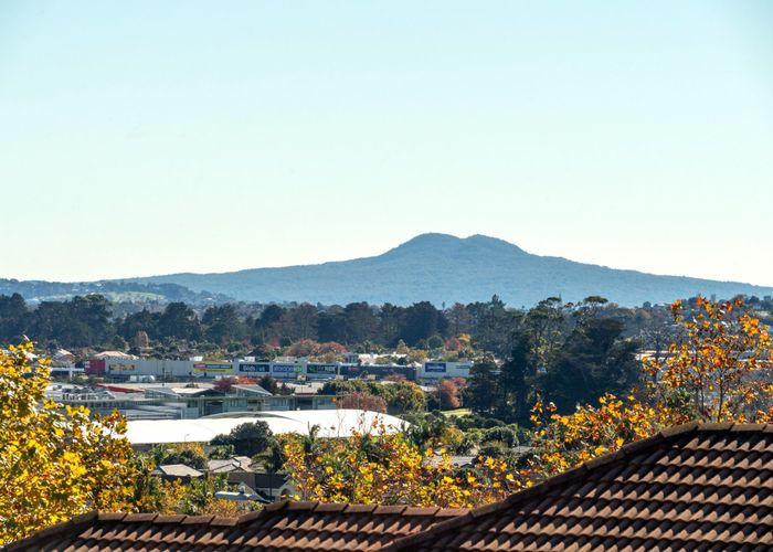  at 21 Brooke Ridge Rise, East Tamaki Heights, Manukau City, Auckland