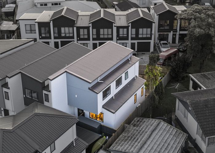  at 5/10 Becker Drive, Weymouth, Manukau City, Auckland