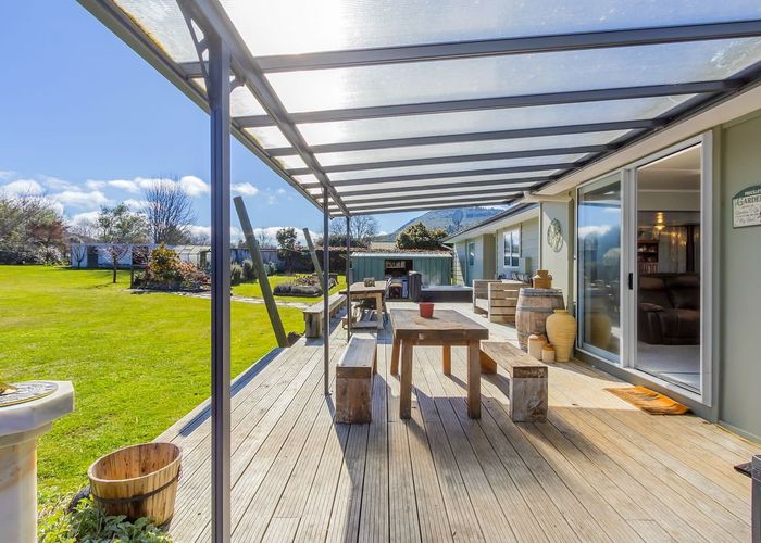  at 21 Riverpark Drive, Kuratau