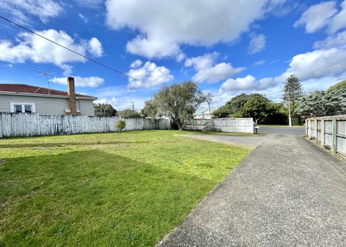  at 34 Wattle Street, New Lynn, Waitakere City, Auckland