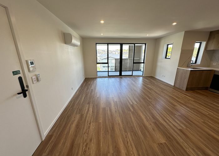  at 201/5 Dishys Road, Flat Bush, Manukau City, Auckland