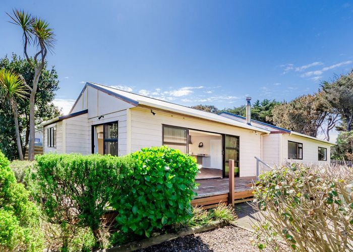  at 26 Scott Avenue, Otaki Beach, Otaki