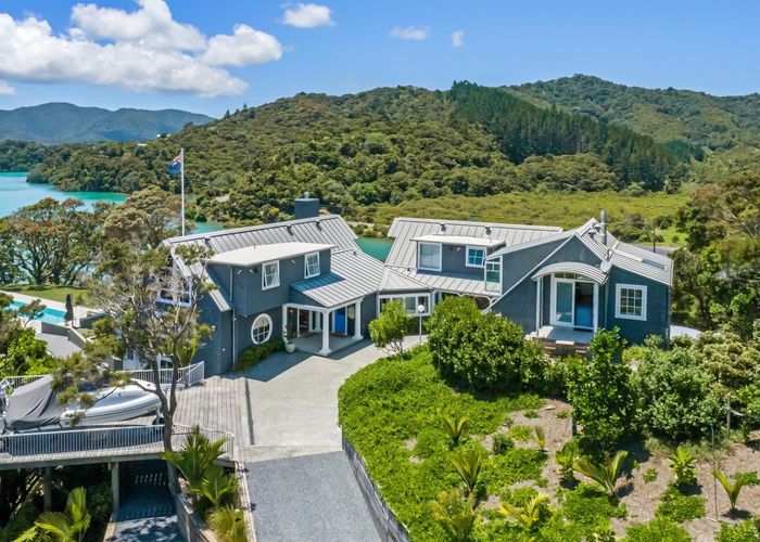  at 309 Manawaora Road, Parekura Bay