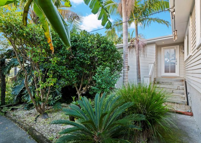  at 28 Alexander Avenue, Torbay, North Shore City, Auckland