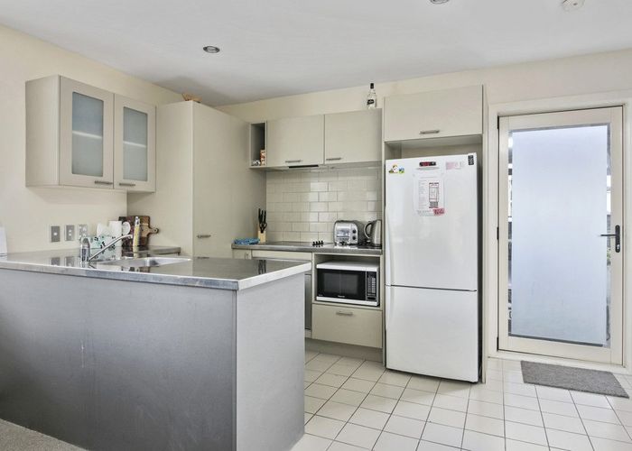  at 25/2 Cawley Street, Ellerslie, Auckland