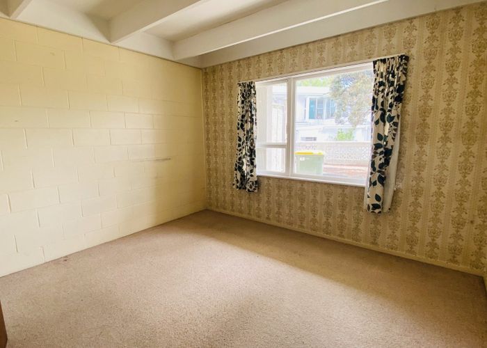  at 1/22 Kelston Street, New Lynn, Auckland