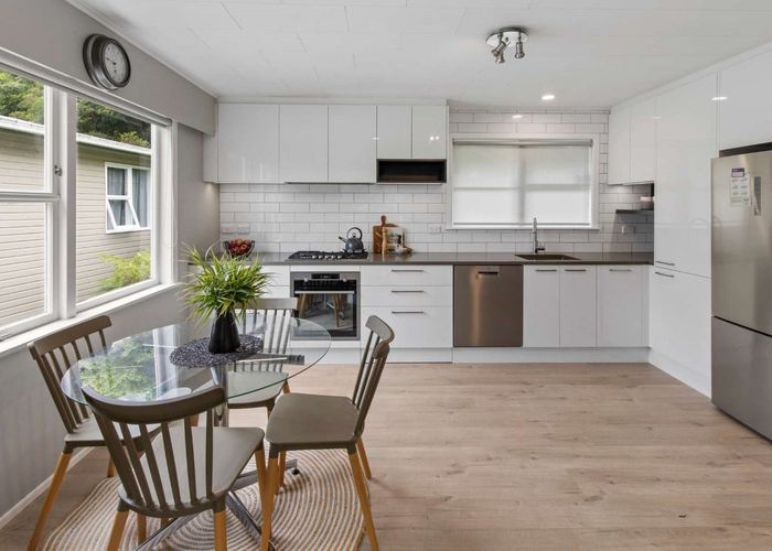  at 20  Harbour View Road, Harbour View, Lower Hutt, Wellington