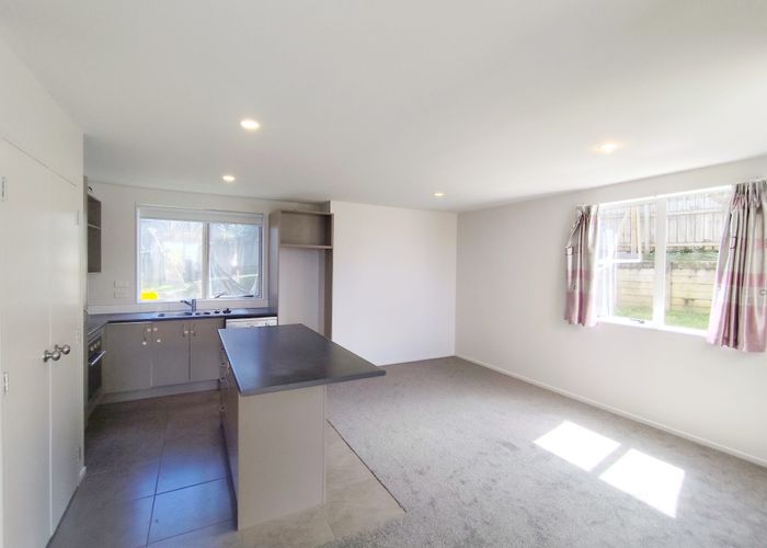  at 3 Cityview Pl, Massey, Waitakere City, Auckland
