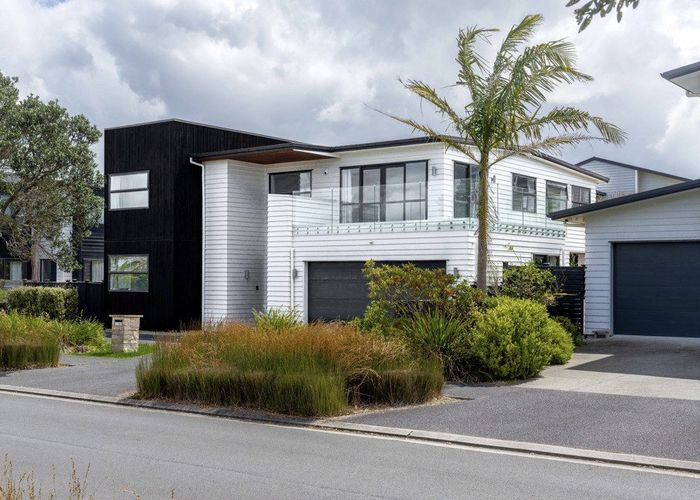  at 9 Caldera Drive, Long Bay, North Shore City, Auckland
