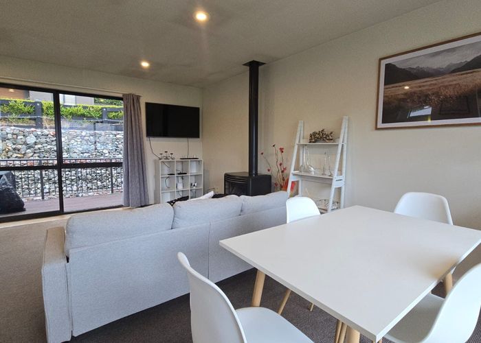  at 11/8 McKerrow Place, Sunshine Bay, Queenstown-Lakes, Otago