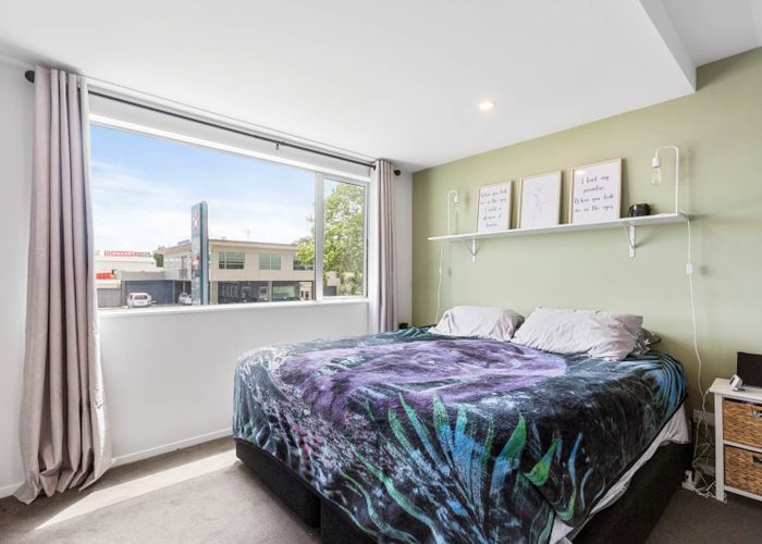  at 5/11 Ray Small Drive, Papakura, Papakura, Auckland