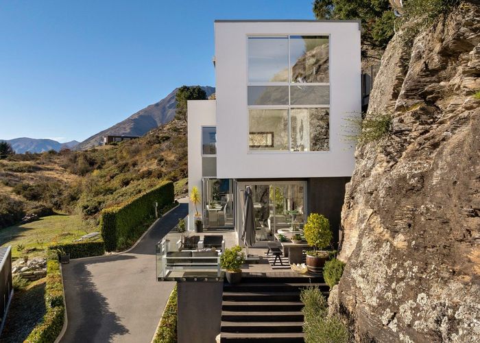  at 292 Peninsula Road, Kelvin Heights, Queenstown-Lakes, Otago