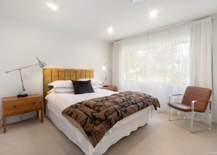  at 16A Alberta Street, Point Chevalier, Auckland City, Auckland