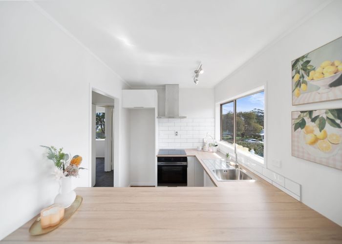  at 1/10 Sunnyside Road, Sunnyvale, Waitakere City, Auckland