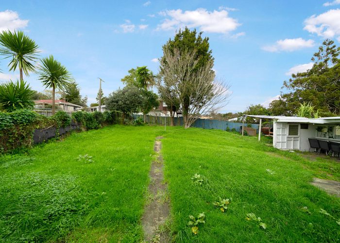  at 10 Ribblesdale Road, Henderson, Waitakere City, Auckland