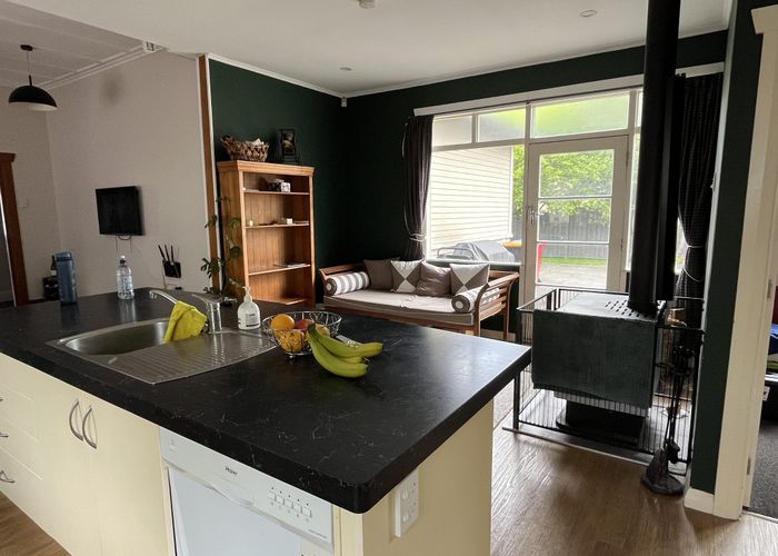  at 376 College Street, City Centre, Palmerston North, Manawatu / Whanganui