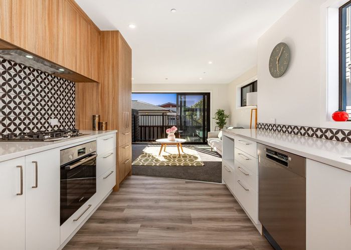  at 2/50 Beauchamp Street, Tawa, Wellington, Wellington