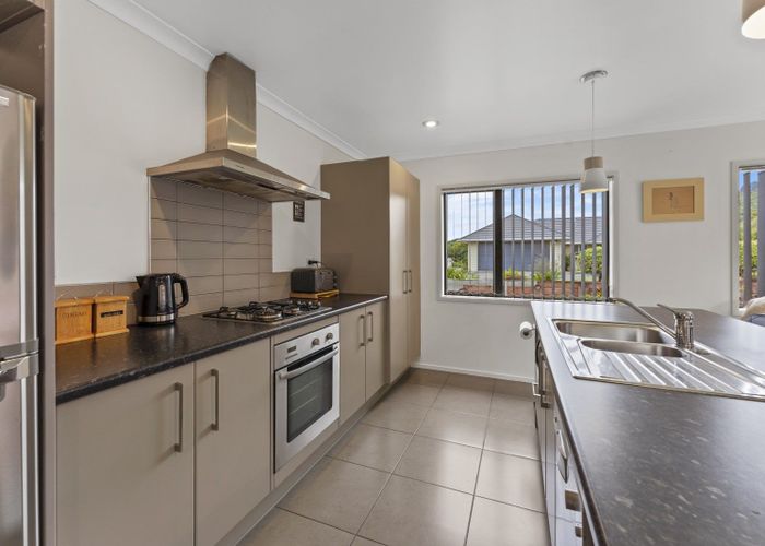  at 5 Ronald Scott Grove, Riverstone Terraces, Upper Hutt