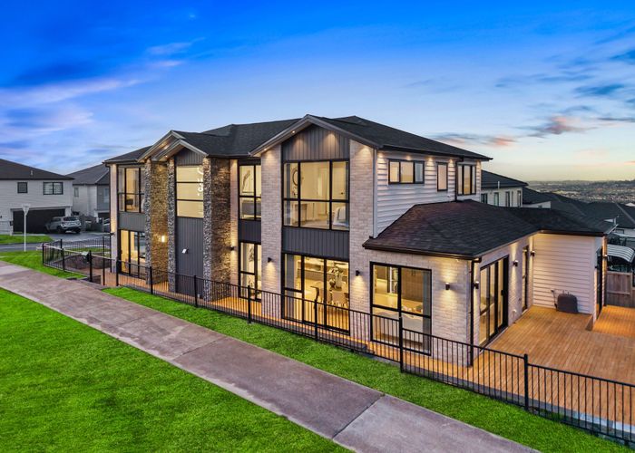  at 14 Tiro Street, Flat Bush, Manukau City, Auckland