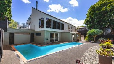  at 18B Montana Place, Merrilands, New Plymouth