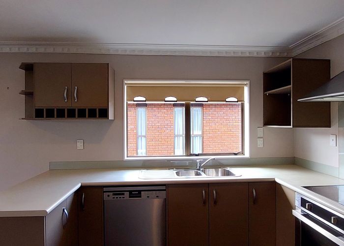  at 6/54 Wellington Street, Howick, Manukau City, Auckland