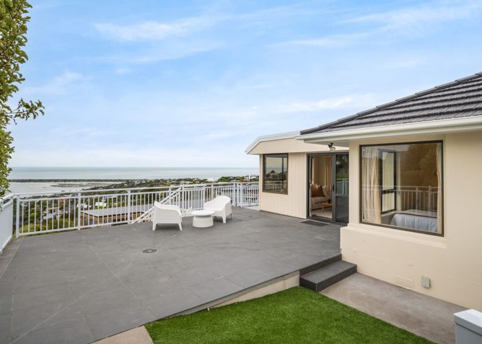  at 9 Muritai Terrace, Mount Pleasant, Christchurch
