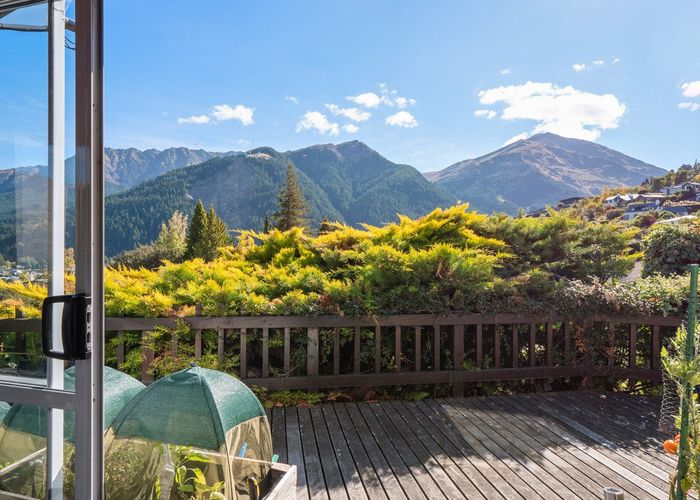  at 28 & 28A Dublin Street, Queenstown Hill, Queenstown-Lakes, Otago