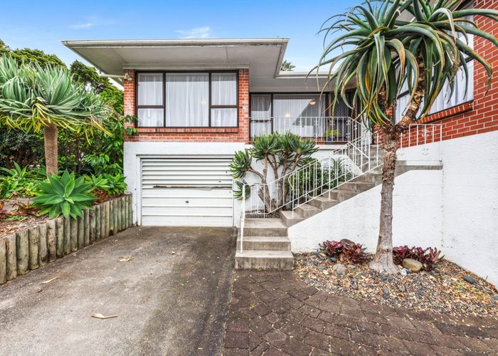  at 23 Lawrence Crescent, Hillpark, Auckland