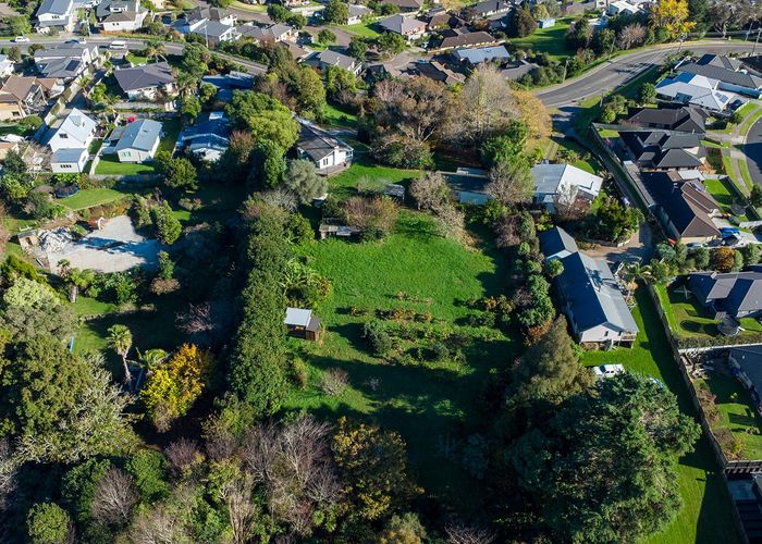  at 27 Waikite Road, Welcome Bay, Tauranga, Bay Of Plenty