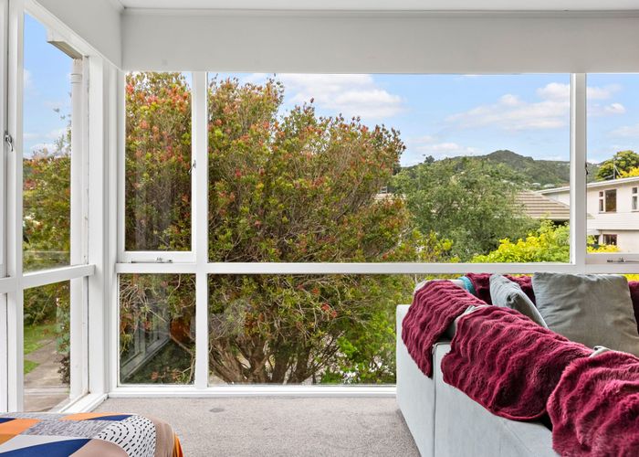  at 10 Woodhouse Avenue, Karori, Wellington, Wellington