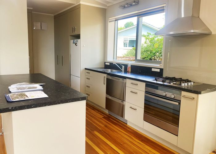  at 36 Temuri Place, Glendene, Auckland