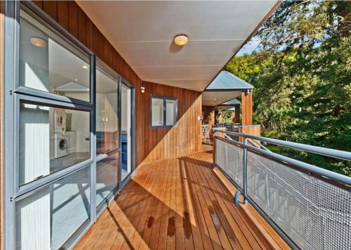  at 15/3 The Avenue, Albany, North Shore City, Auckland