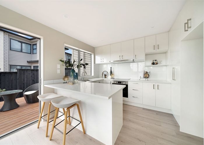  at 1/45 Methuen Road, New Windsor, Auckland