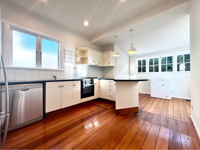  at 12 Burrows Ave, Karori, Wellington, Wellington