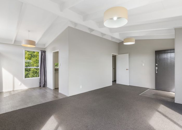  at 32 Glennandrew Drive, Half Moon Bay, Auckland