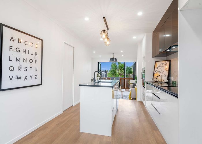  at 12/32 Brandon Road, Glen Eden, Waitakere City, Auckland