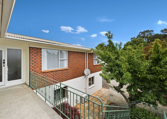  at 16 Resthill Crescent, Glenview, Hamilton