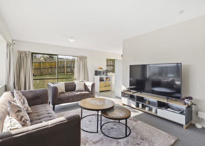  at 25 Leonard road, Mount Wellington, Auckland City, Auckland