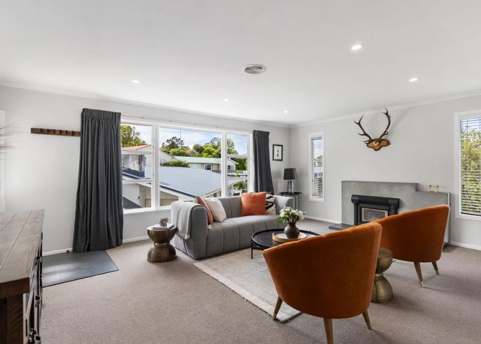  at 58 Batchelor Street, Newlands, Wellington, Wellington
