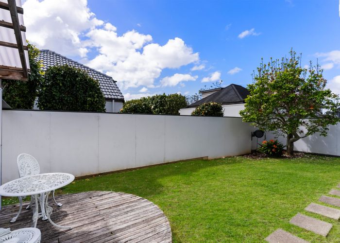  at 24a Ocean View Road, Milford, North Shore City, Auckland