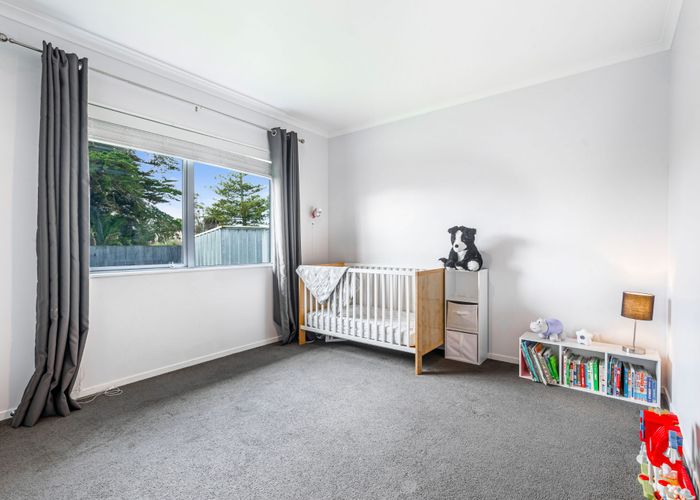  at 18 Aitkenhead Court, Parakai, Helensville