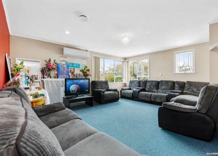  at 93 Park Avenue, Papatoetoe, Auckland