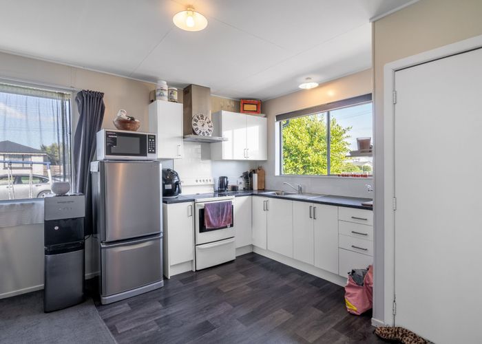  at 30 Hyde Street, Clifton, Invercargill