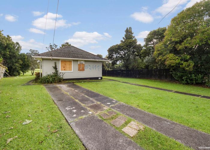  at 43 Wilsher Crescent, Henderson, Waitakere City, Auckland