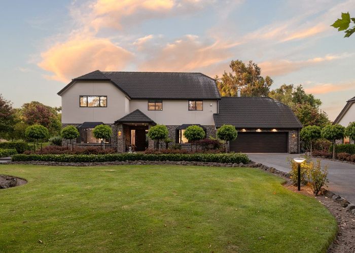  at 215 Sparks Road, Hoon Hay, Christchurch City, Canterbury