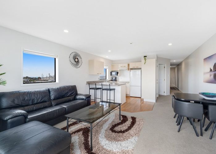  at 19/5 Cook Street, Howick, Manukau City, Auckland