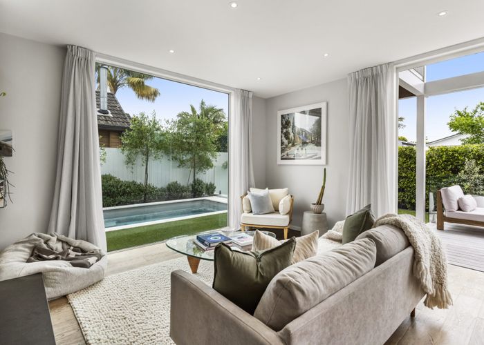  at 1/26 Newell Street, Point Chevalier, Auckland 